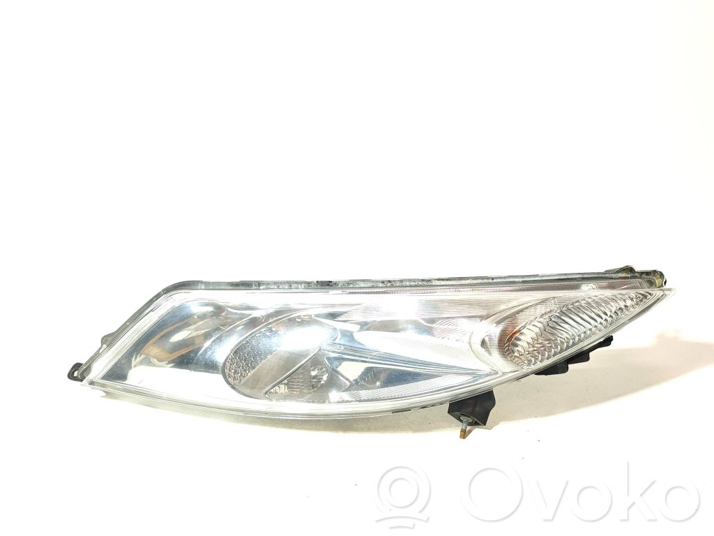 Nissan Juke I F15 Lampa przednia 