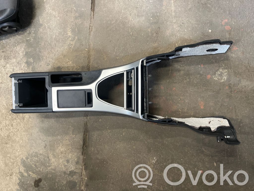 Center console   51168402933,8402933,6131787,690416502