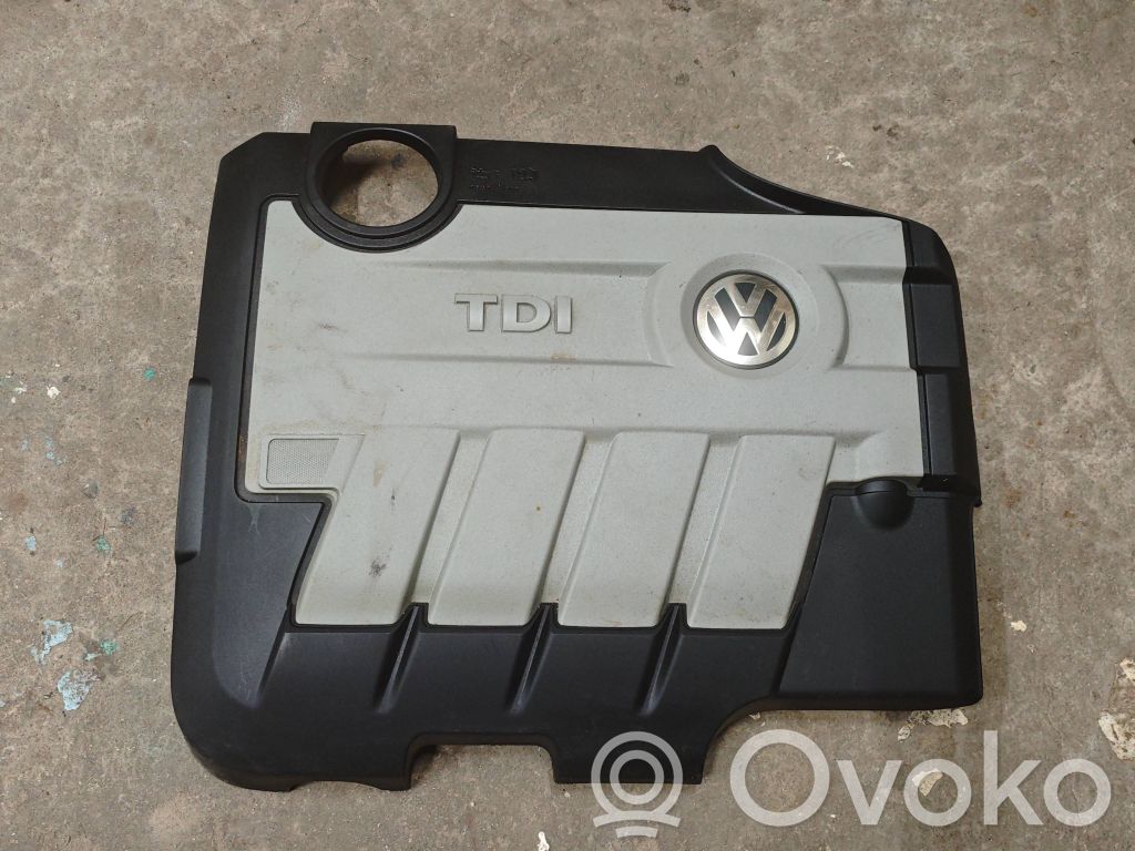 Couvercle cache moteur
