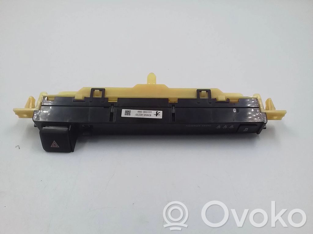 Toyota RAV 4 (XA40) Monitor / wyświetlacz / ekran 