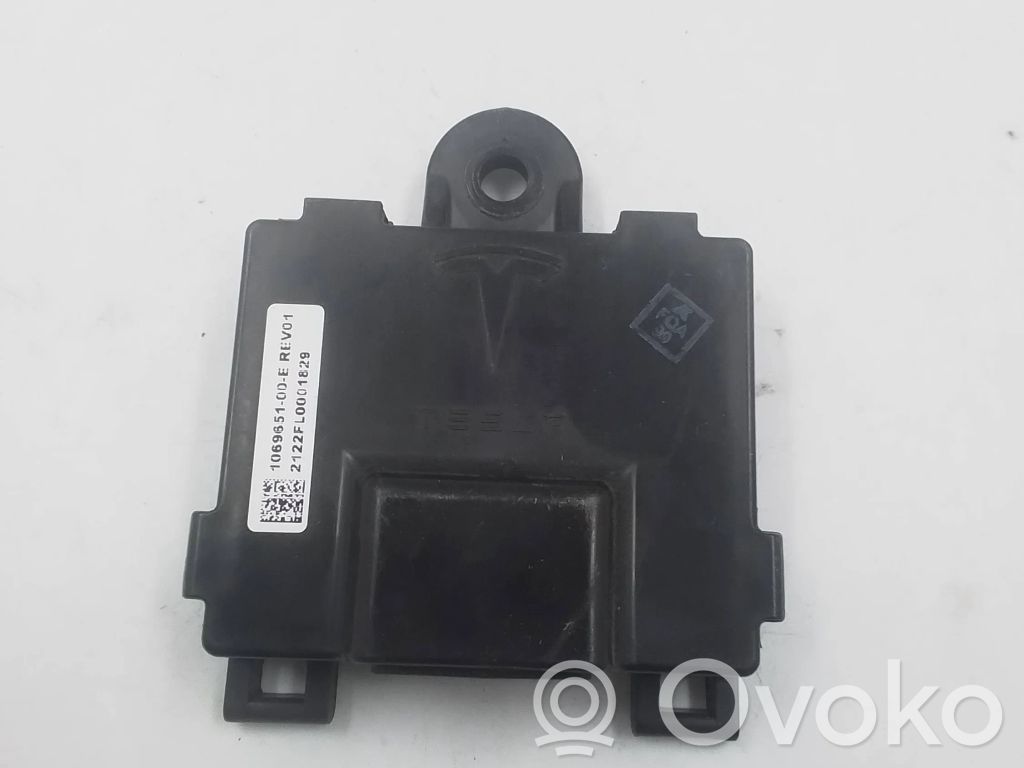 Tesla Model S Door control unit/module 