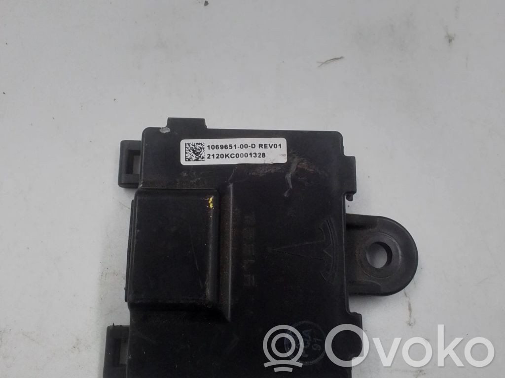 Tesla Model S Door control unit/module 