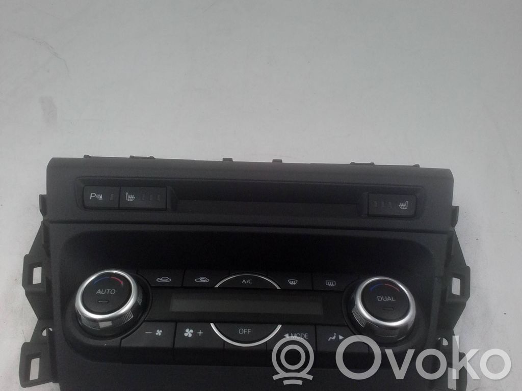 Mazda 3 II Climate control unit 