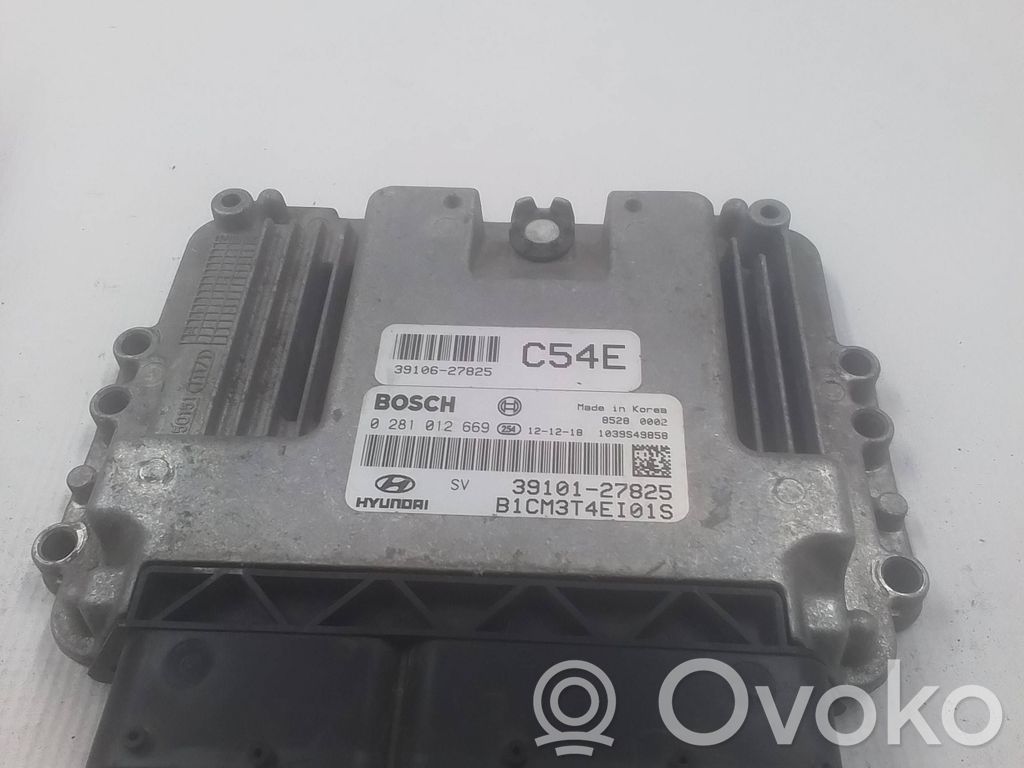 Hyundai Santa Fe Engine control unit/module 