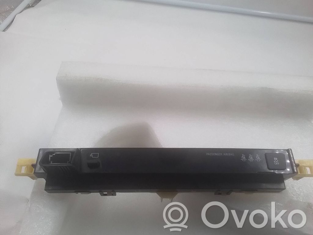 Toyota RAV 4 (XA40) Monitor / wyświetlacz / ekran 
