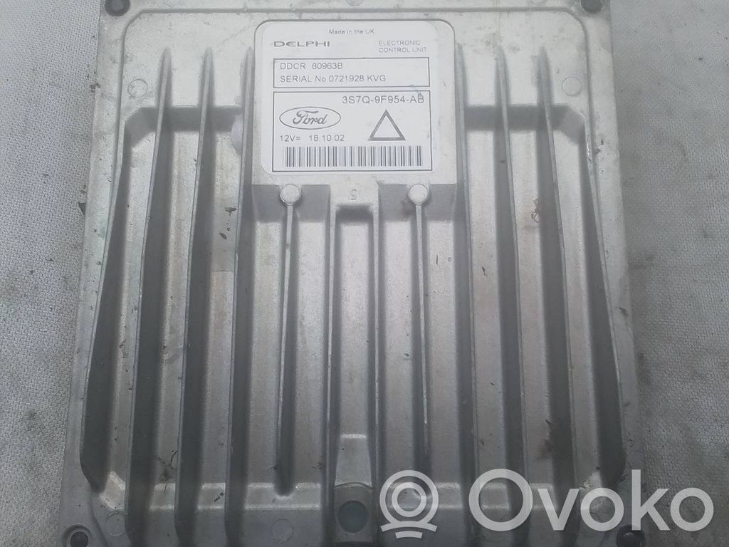Ford Mondeo Mk III Engine control unit/module 