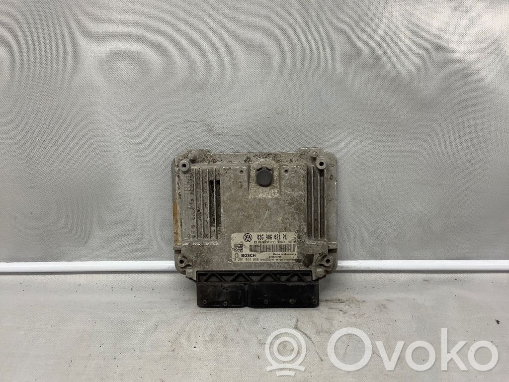 Volkswagen Golf V Engine control unit/module 