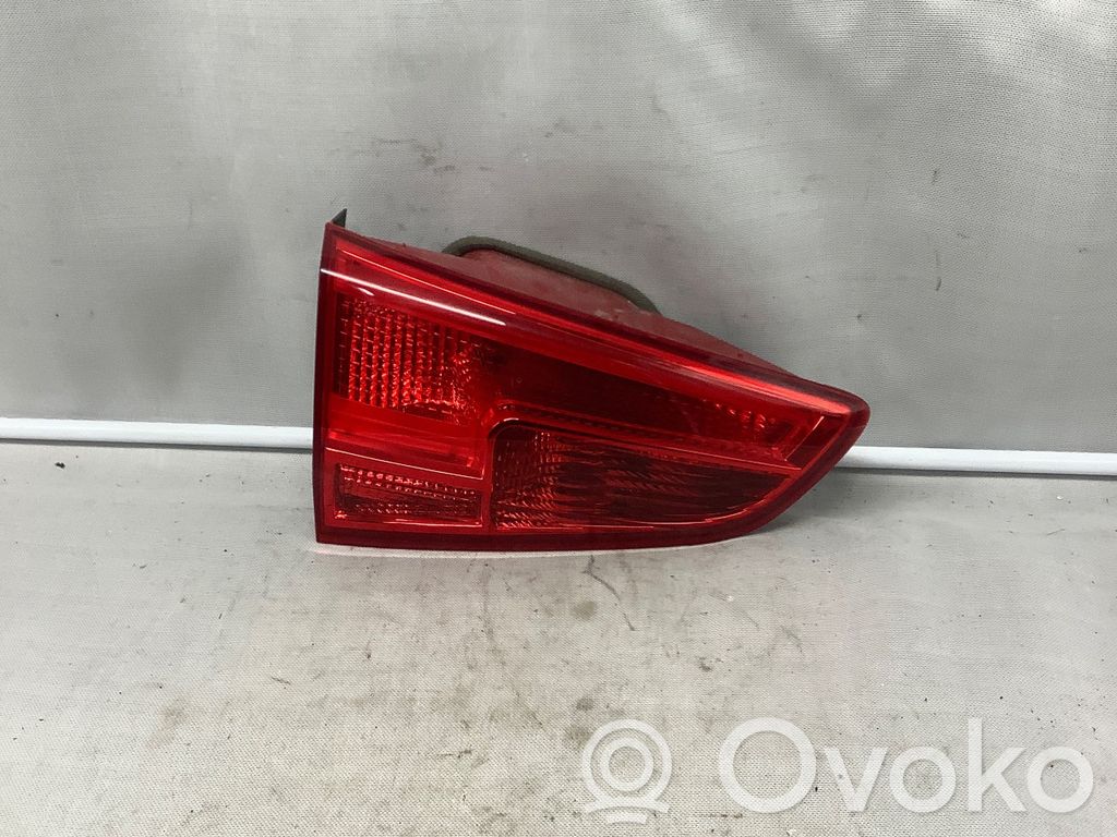 KIA Ceed Tailgate rear/tail lights 