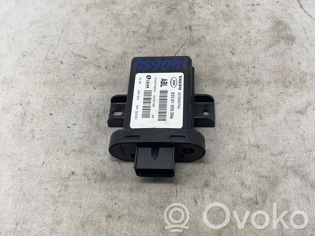 Volvo XC70 Light module LCM 