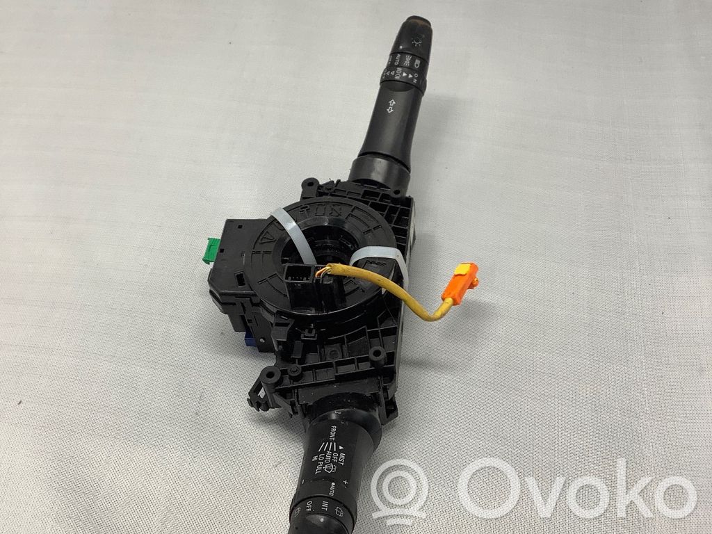 Mitsubishi ASX Interruptor/palanca de limpiador de luz de giro 
