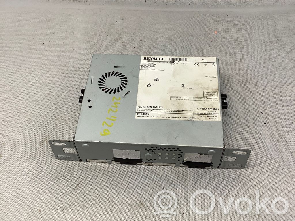 Renault Zoe Panel / Radioodtwarzacz CD/DVD/GPS 