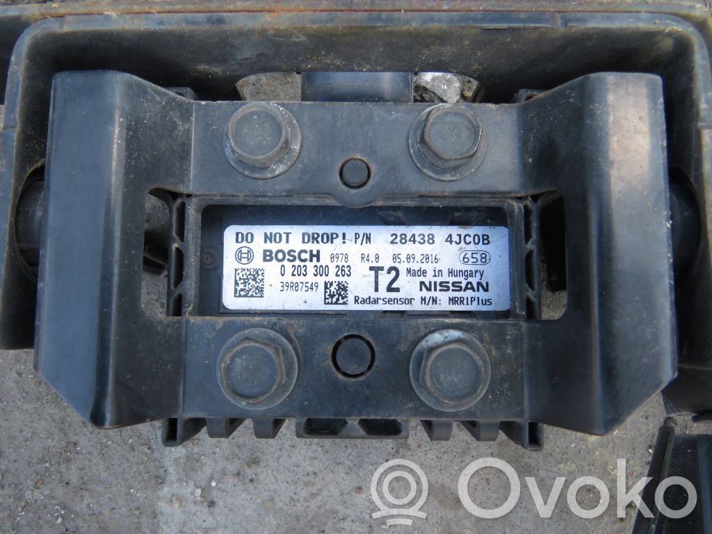 Sensor de radar Distronic   0203300263