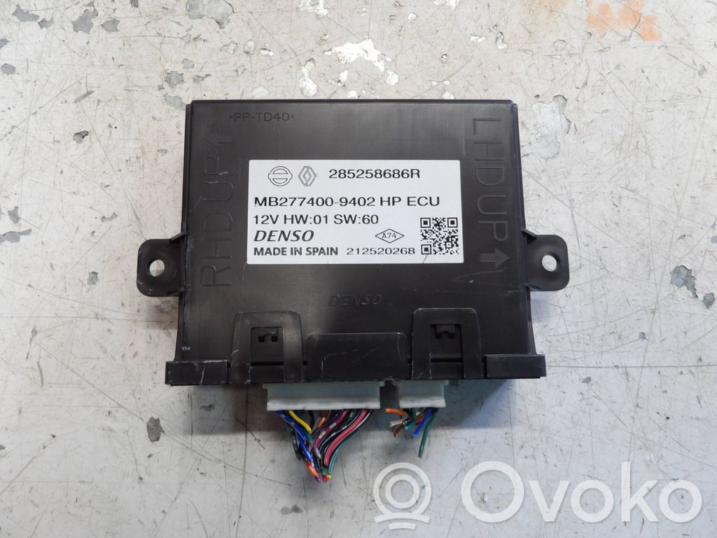 Renault Megane E-Tech Air conditioning/heating control unit 
