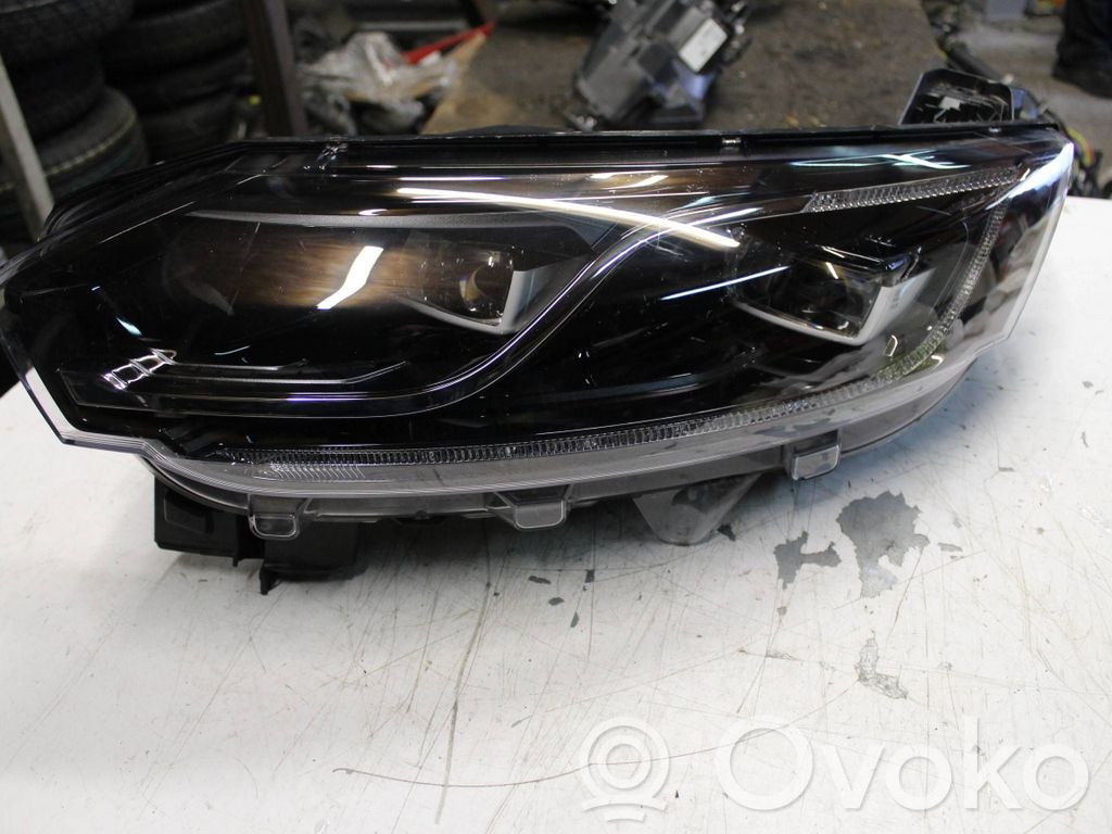 Renault Espace V (RFC) Far 