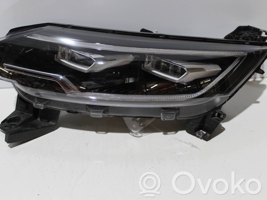 Renault Espace V (RFC) Far 