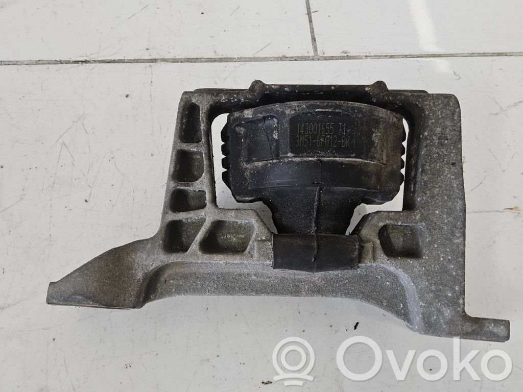 Engine mount bracket   3M516F012BF