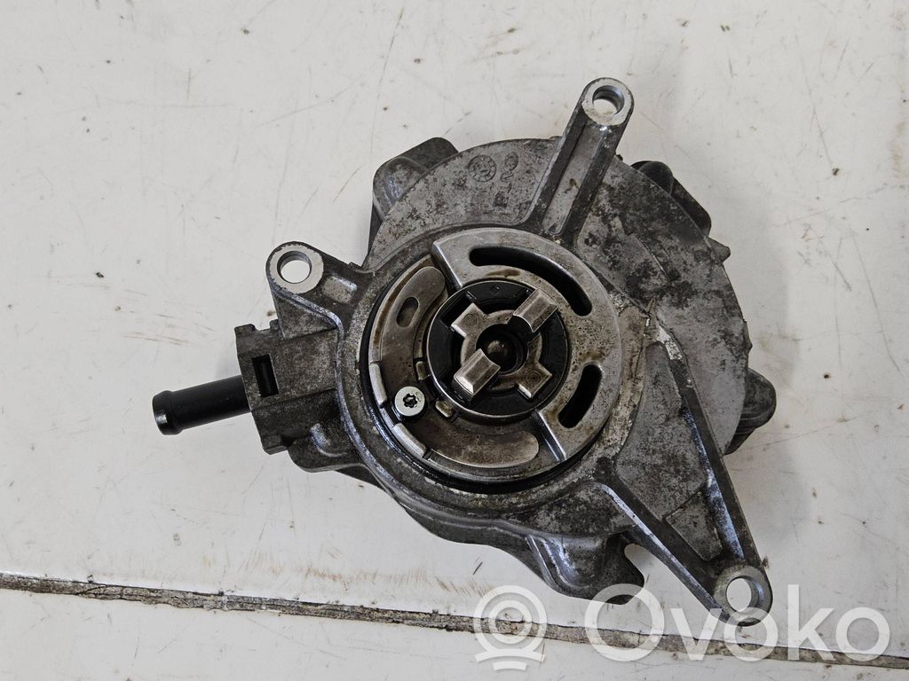 Honda CR-V Vacuum pump 