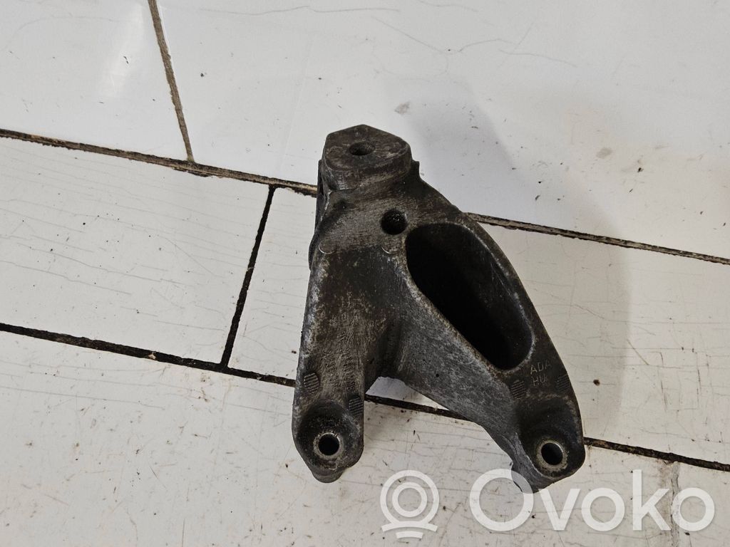 Audi A5 8T 8F Engine mounting bracket 
