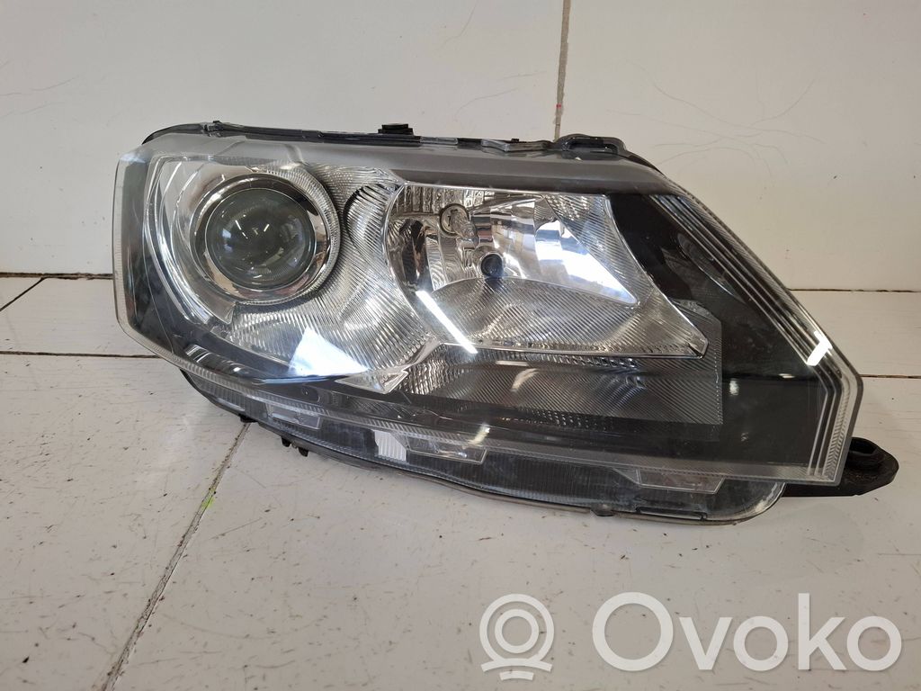 Skoda Rapid (NH) Scheinwerfer 