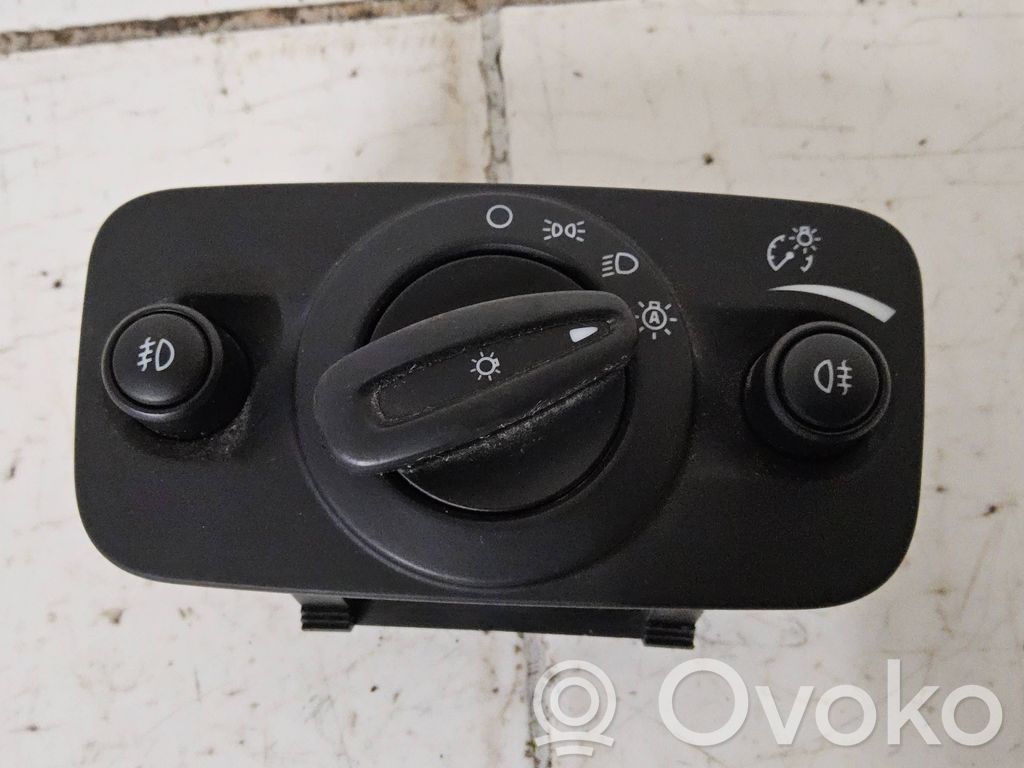 Light switch   10099414,AV6T13A024EC