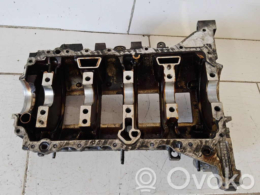 Peugeot 508 Engine block 