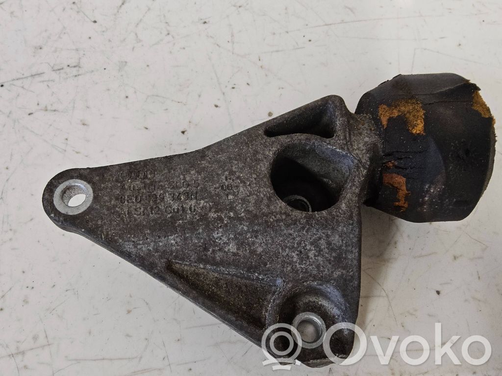 Audi A4 S4 B8 8K Engine mounting bracket 