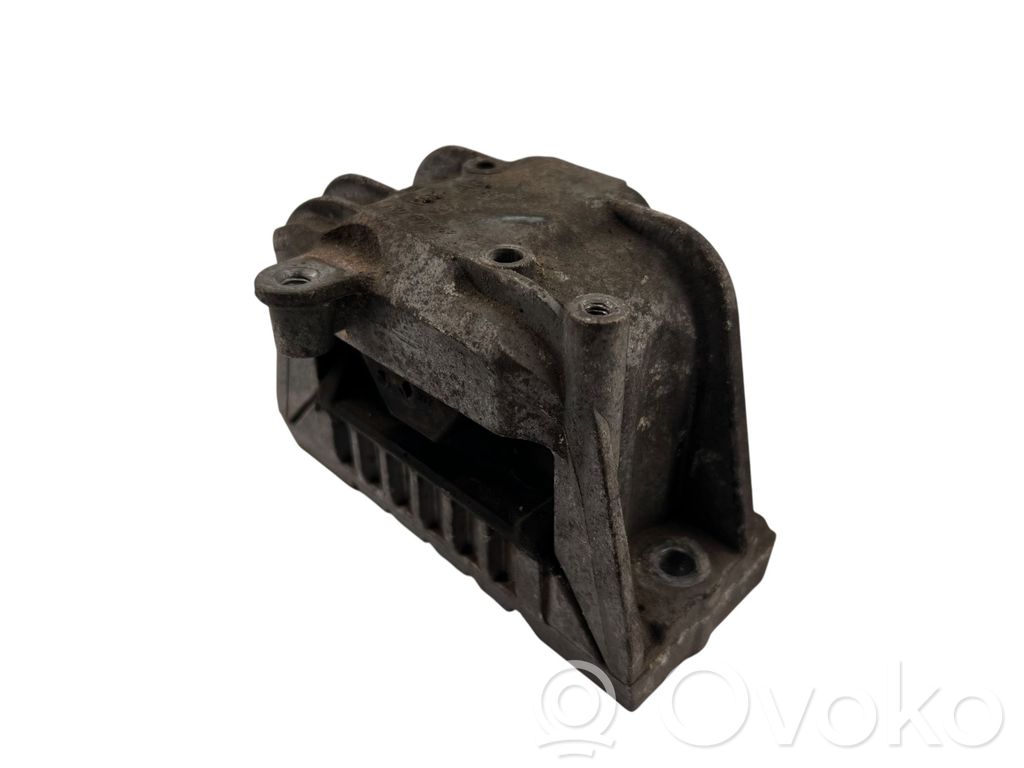 Audi A3 S3 A3 Sportback 8P Engine mount bracket 