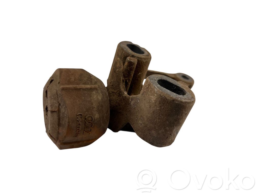 Audi A6 S6 C7 4G Engine mount bracket 