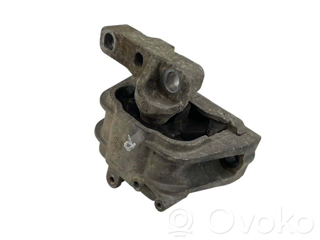 Skoda Octavia Mk2 (1Z) Engine mount bracket 
