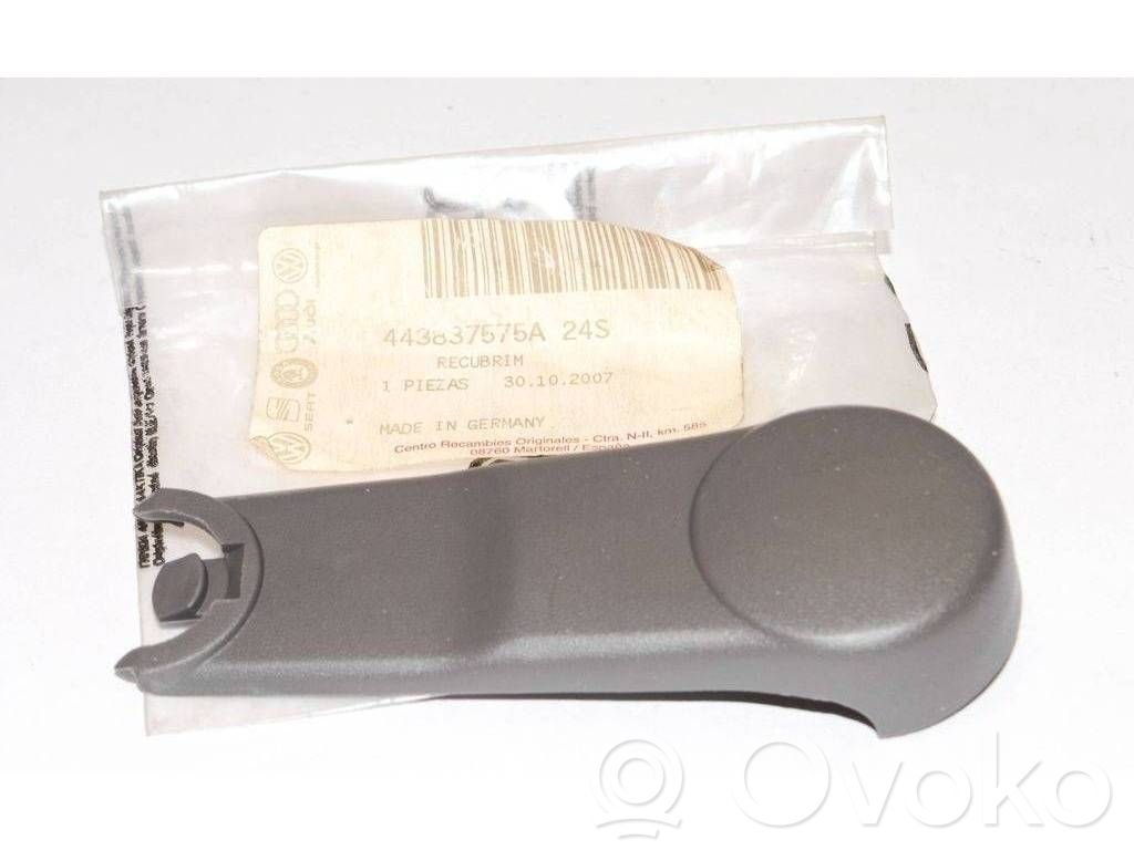 Inne części wnętrza samochodu   443837575A,30102007,P1EZAS