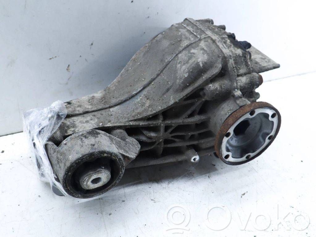 Audi A8 S8 D3 4E Galinis reduktorius 