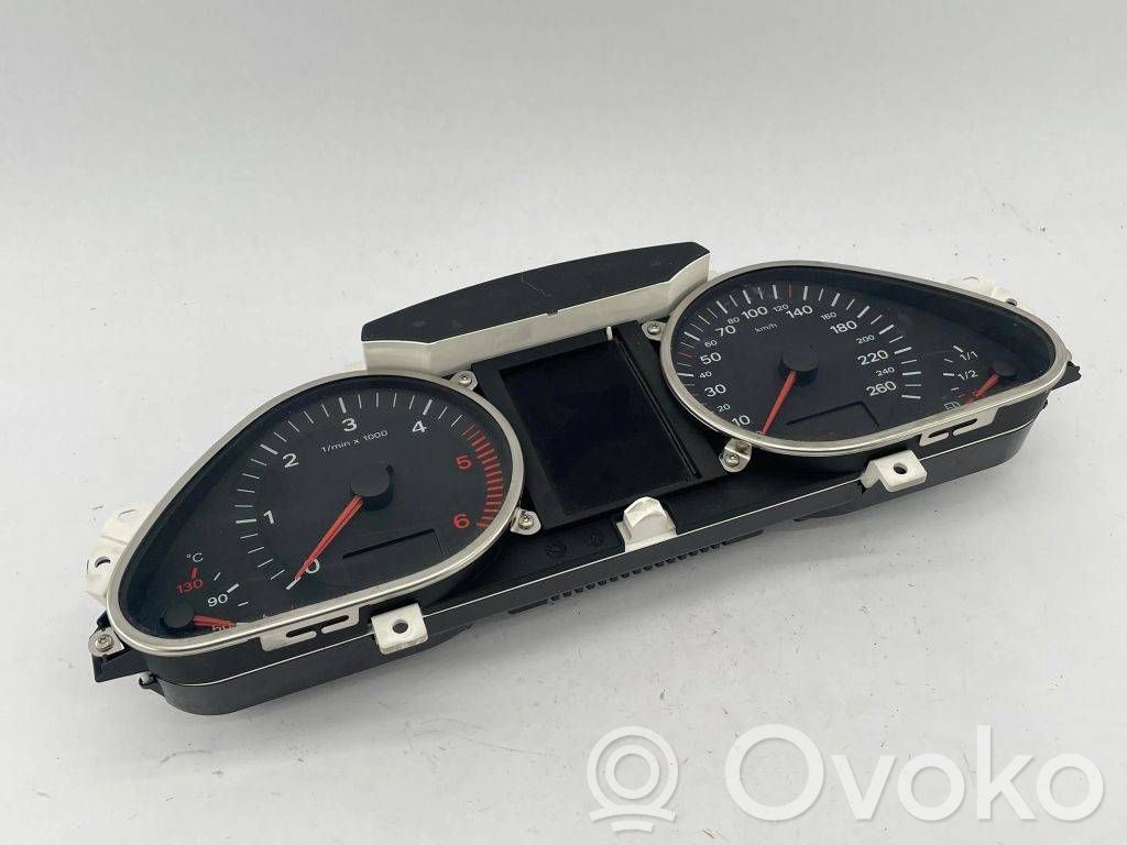 Audi Q7 4L Speedometer (instrument cluster) 