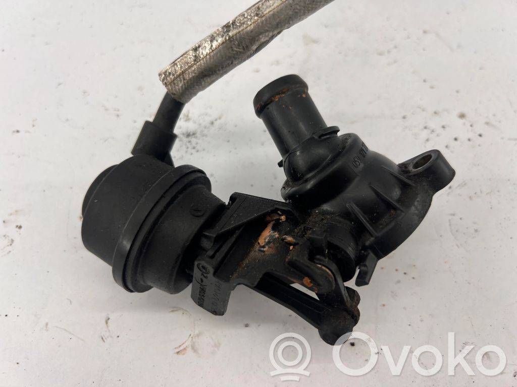 Audi A7 S7 4G Engine coolant pipe/hose 