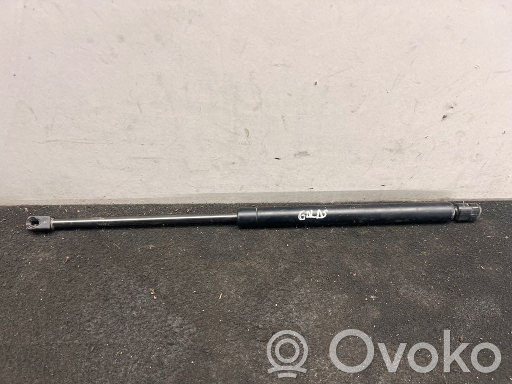Audi Q7 4L Tailgate strut 