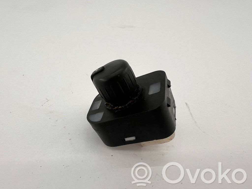 Audi A6 S6 C6 4F Sivupeilin kytkin 