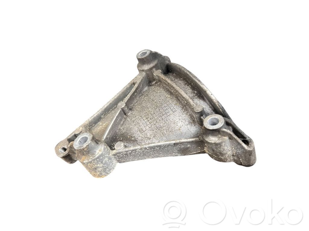 Audi Q5 SQ5 8R A/C compressor mount bracket 