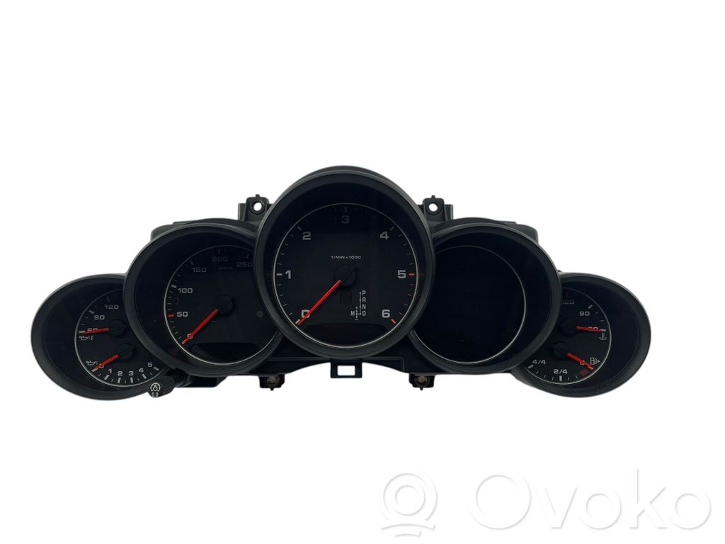 Porsche Cayenne (92A) Speedometer (instrument cluster) 