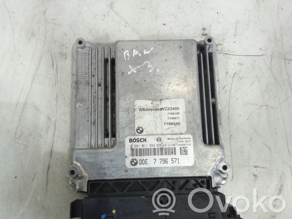 BMW X3 E83 Engine control unit/module 