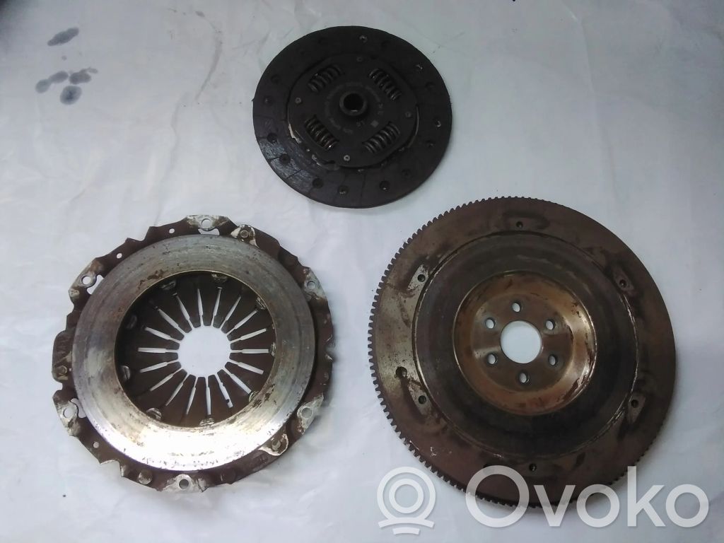 Opel Astra H Sankabos komplektas 