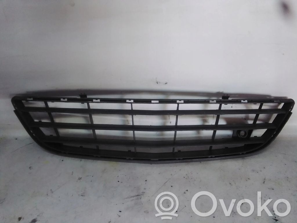 Opel Corsa D Rejilla inferior del parachoques delantero 