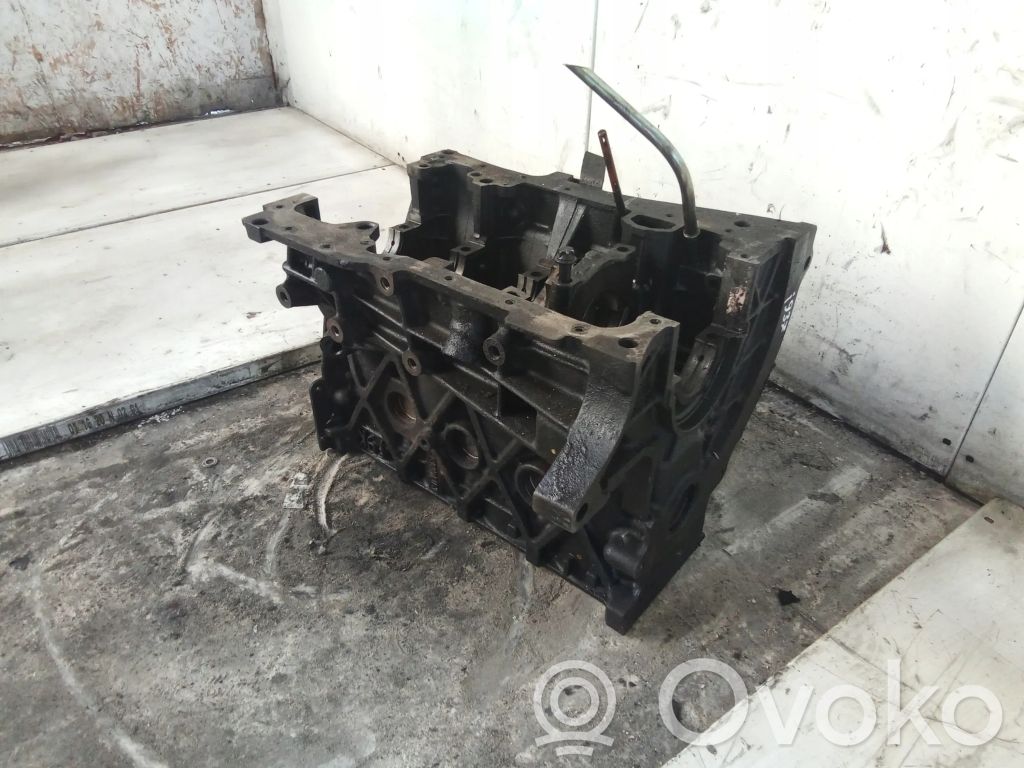 Opel Vivaro Bloque de motor 