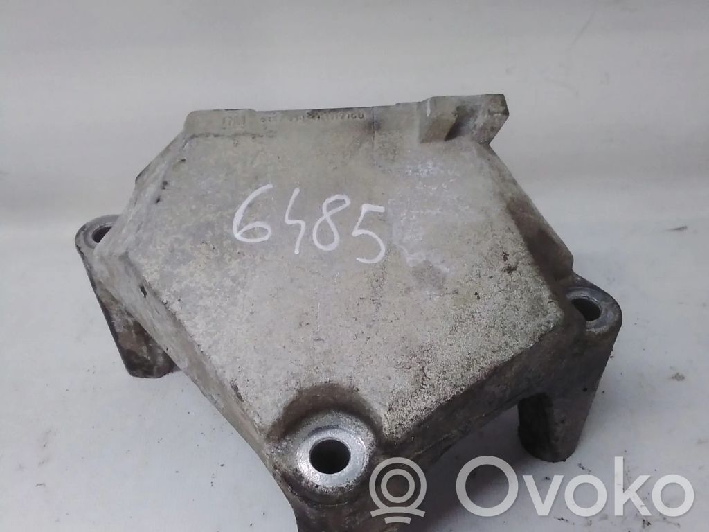 Opel Corsa C Engine mounting bracket 