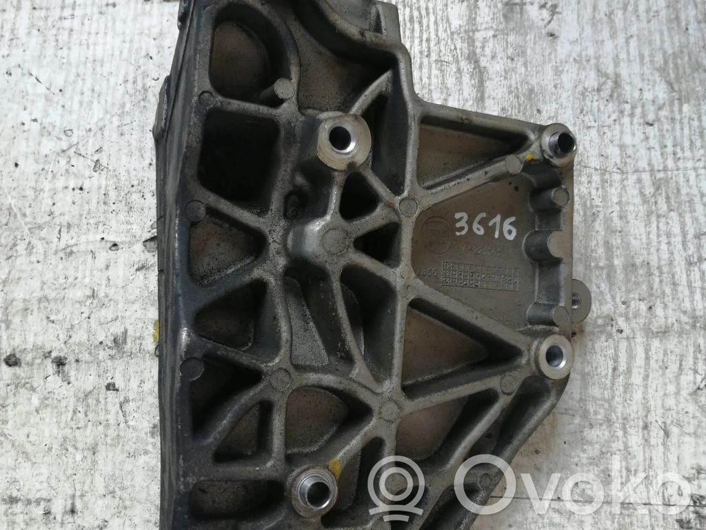Fiat Doblo A/C compressor mount bracket 
