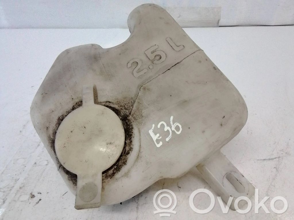 BMW 3 E36 Logu šķidruma tvertne 