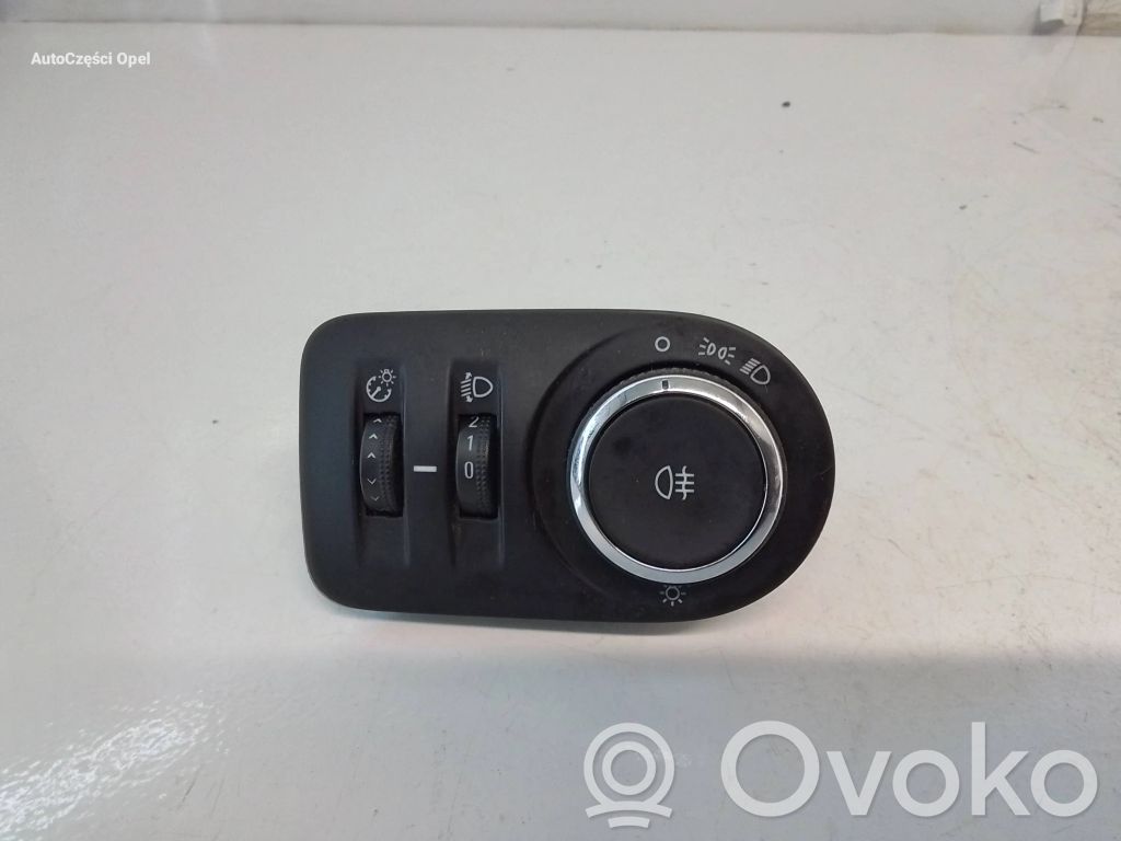 Opel Corsa E Light switch 