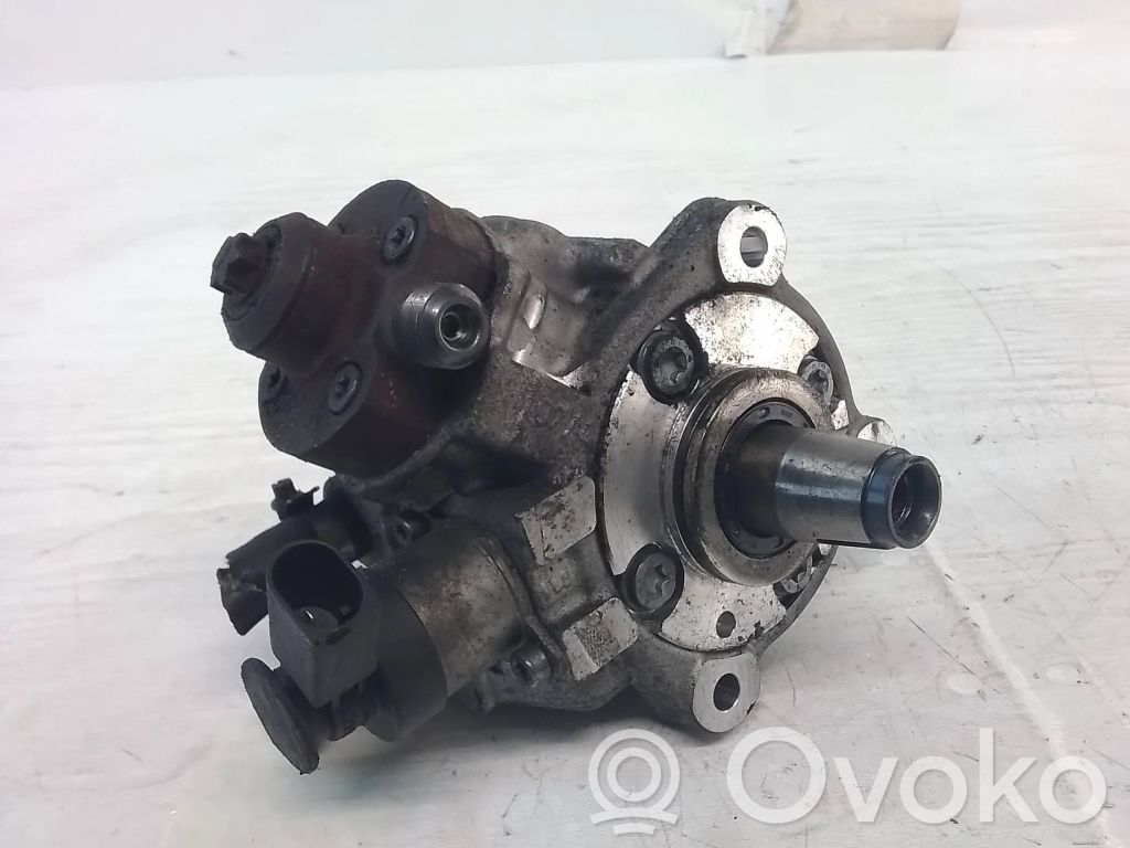 BMW 4 F32 F33 Pompa wtryskowa wysokiego ciśnienia 