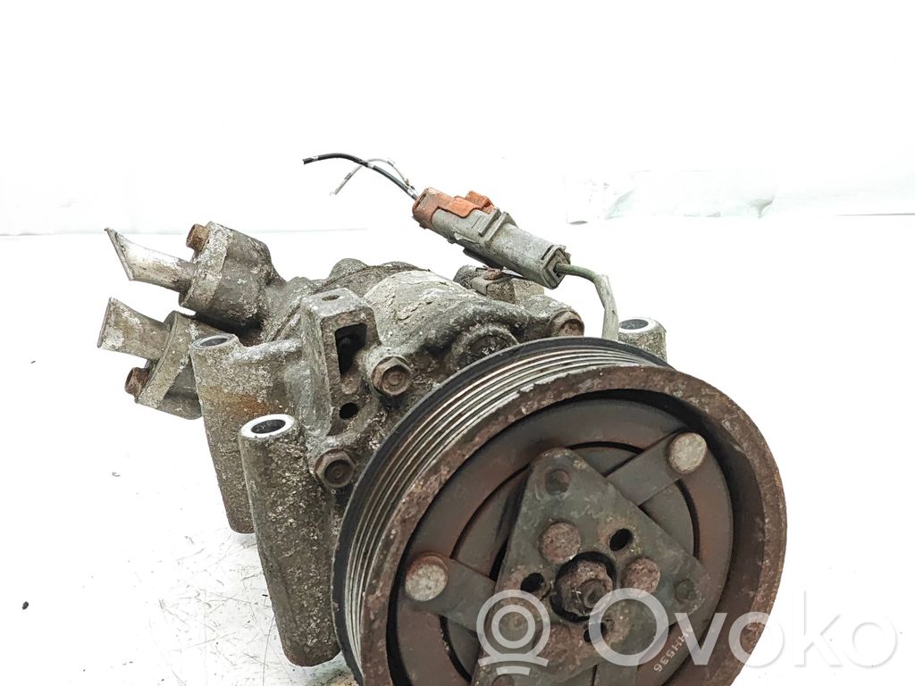 Nissan Juke I F15 Air conditioning (A/C) compressor (pump) 