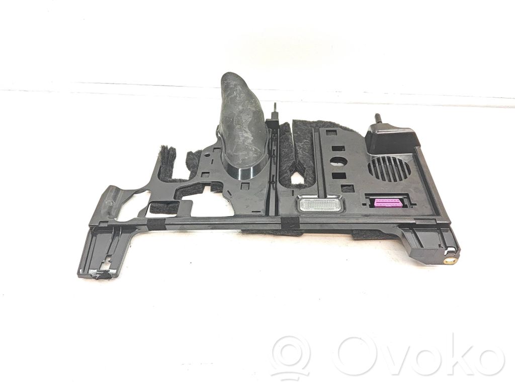 Audi A4 S4 B9 8W Element deski rozdzielczej / dół 