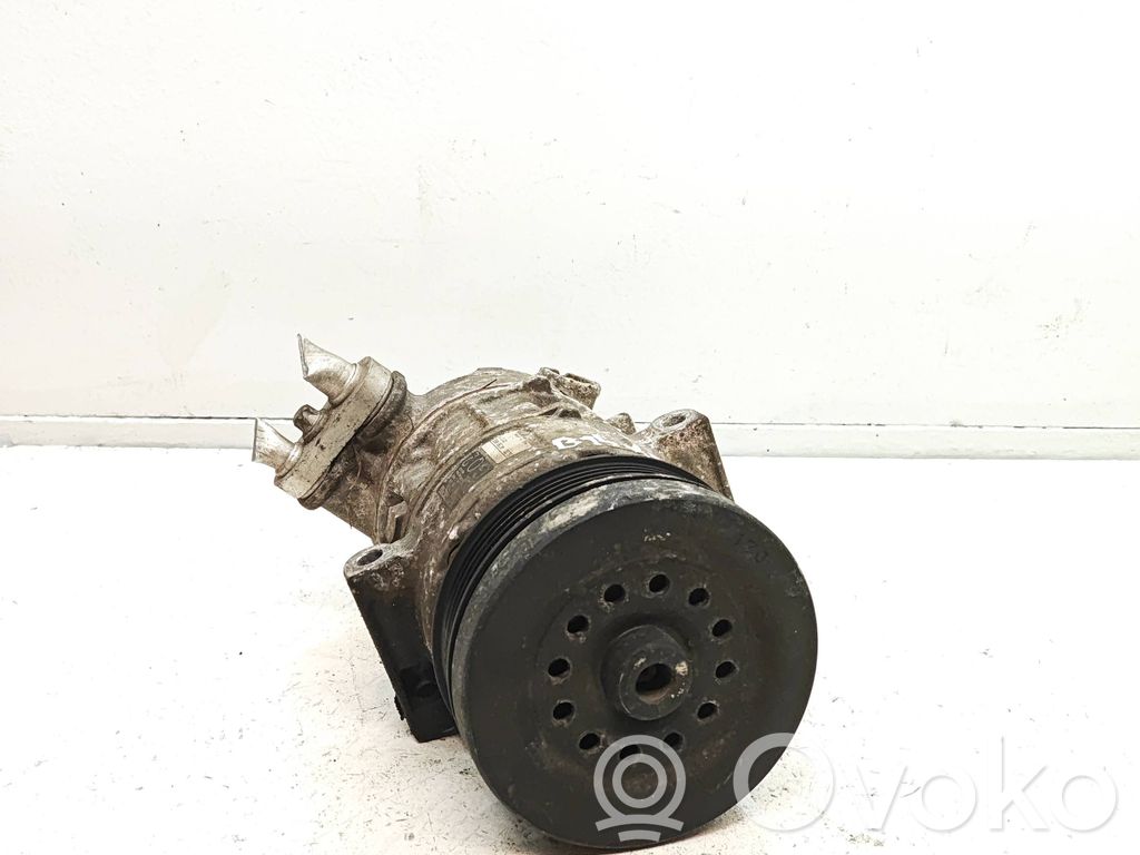 Opel Corsa E Compresseur de climatisation 