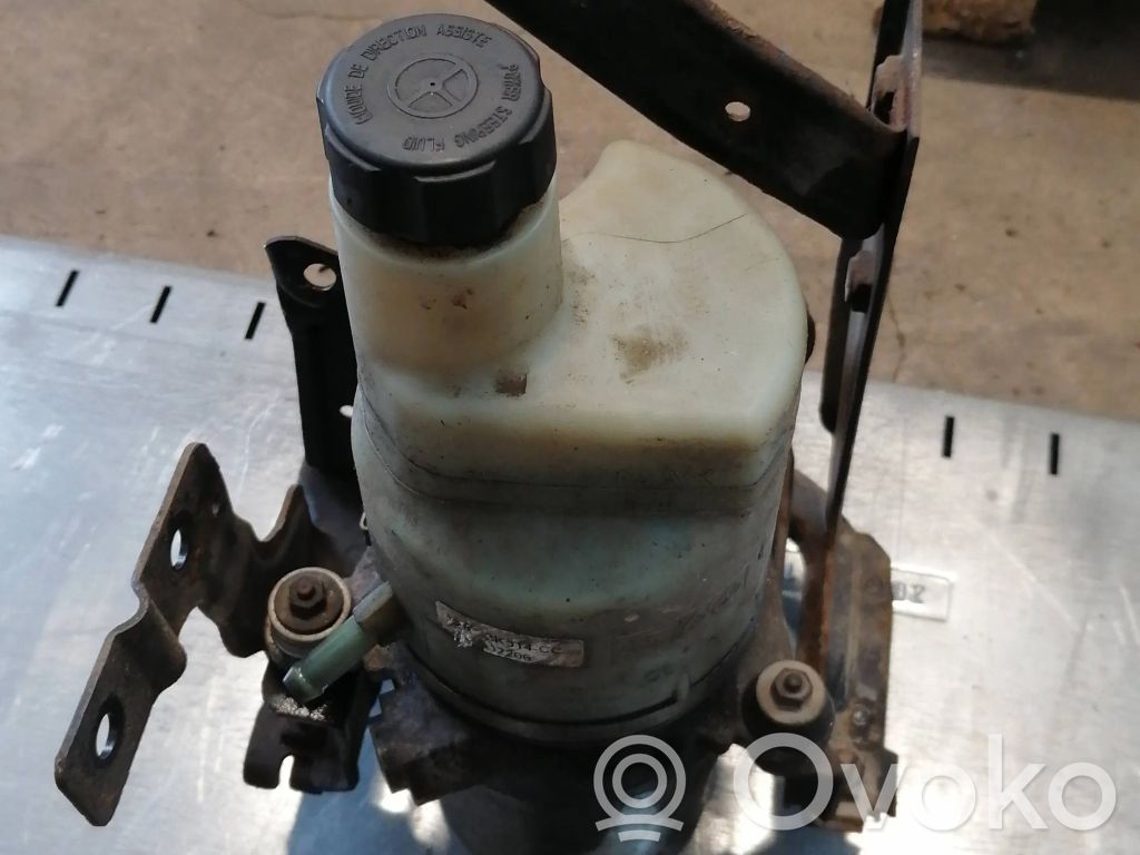 Volvo V50 Power steering fluid tank/reservoir 